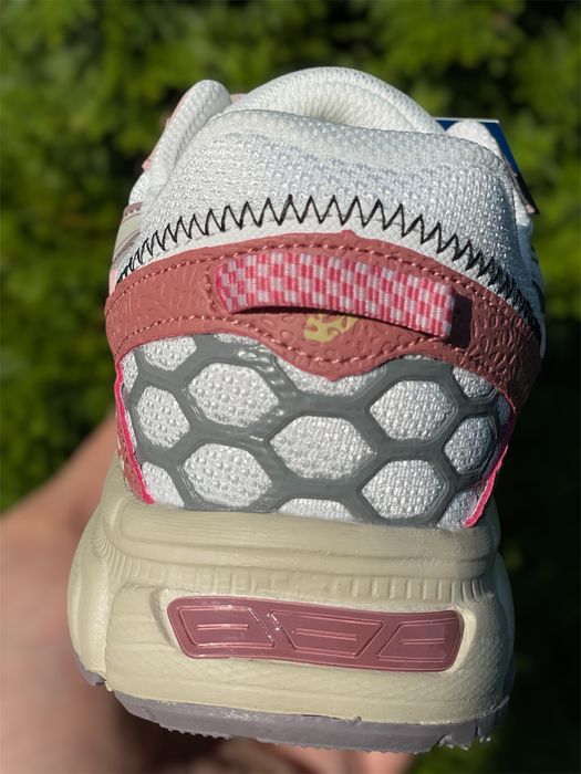 Asics Gel-Kahana 8