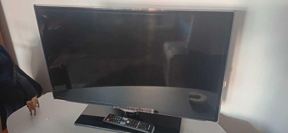 Телевізор Samsung UE32ES5507