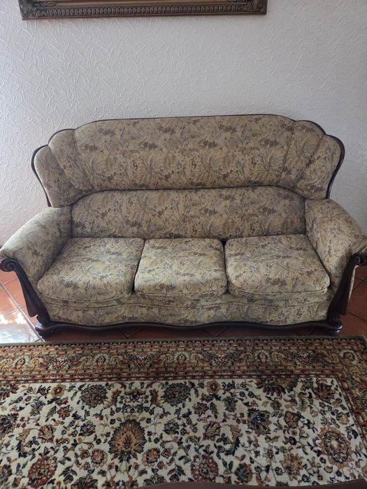 Sofás estilo antigo + Candeeiros