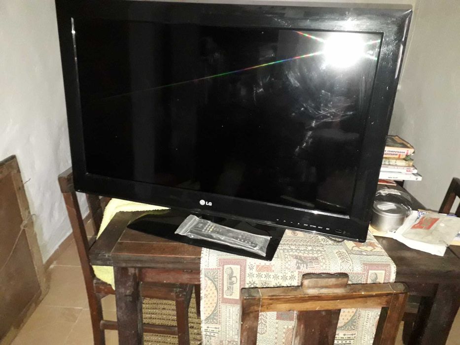 LCD LG Bom Estado