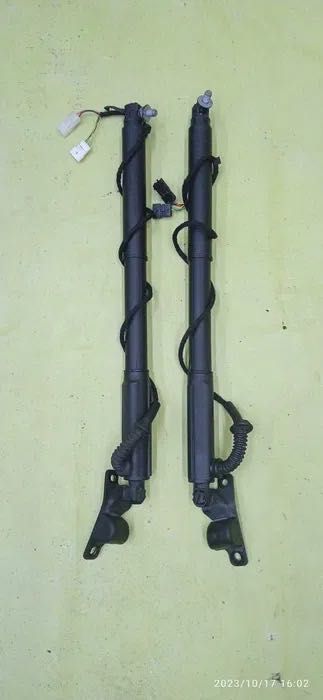 Електропривод кришки багажника BMW X5 E70 амортизатор БМВ Х5 Е70 Блок