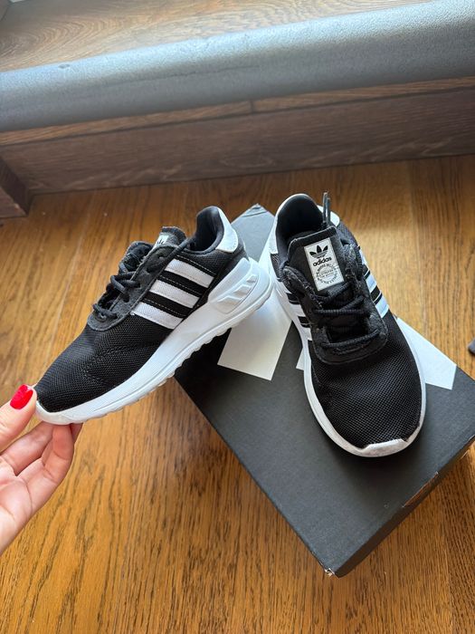 Кросівки дитячі adidas