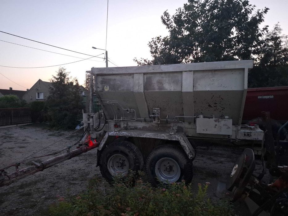 Rozsiewacz wapna Streumaster 12000 S