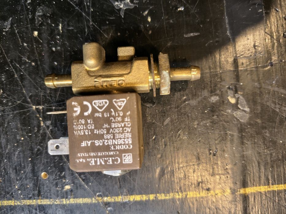 Elektrozawór gazu spawarki Bester minimig 1500