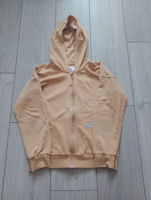 Bluza z kapturem r.140