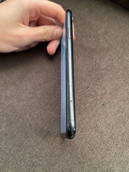 iphone XR чорного кольору