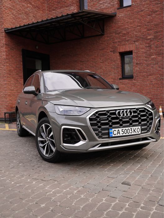 Audi Q5 2023 рік 2.0 tfsi MHEV
