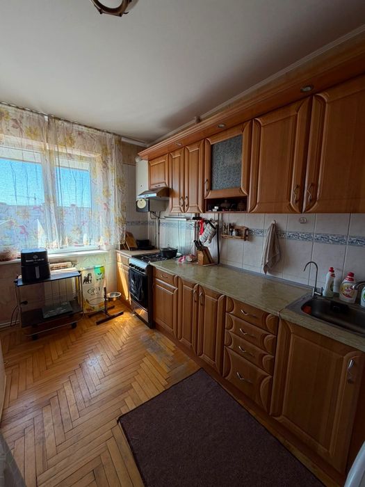 Продаж 4-х кімнатної квартири