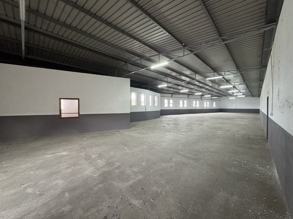 Arrendo armazem 640m2