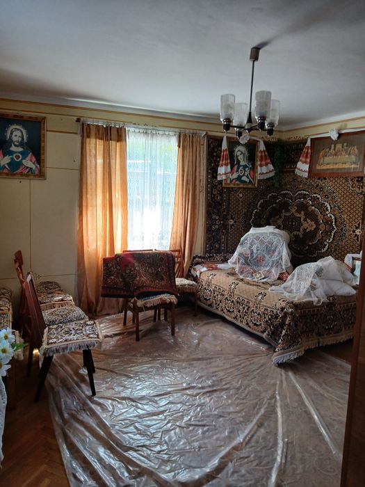 Продається хата с.Новиця