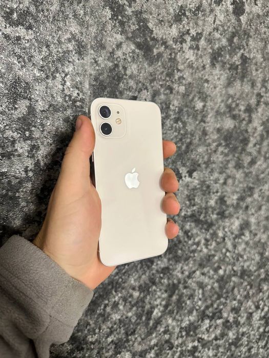 iPhone 12 / 128 GB
