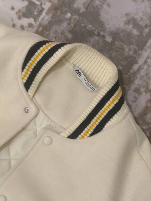 Куртка бомбер , zara розмір м