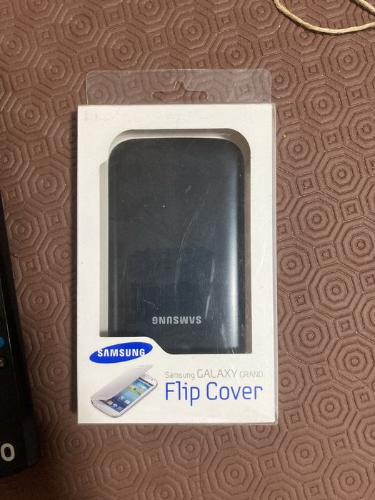 Capa telemovel Samsung Galaxy Grand Flip Cover Original Preta (Nova e Selada)