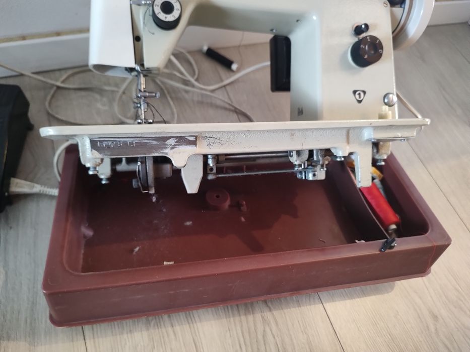 Maszyna do szycia Łucznik