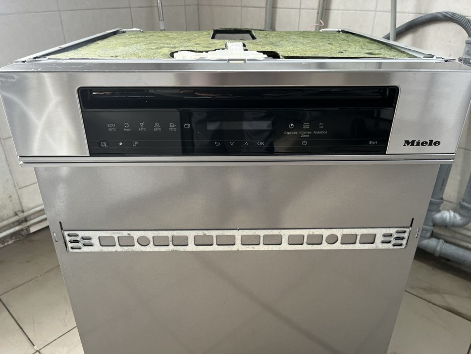 Топова посудомийка Miele g7310