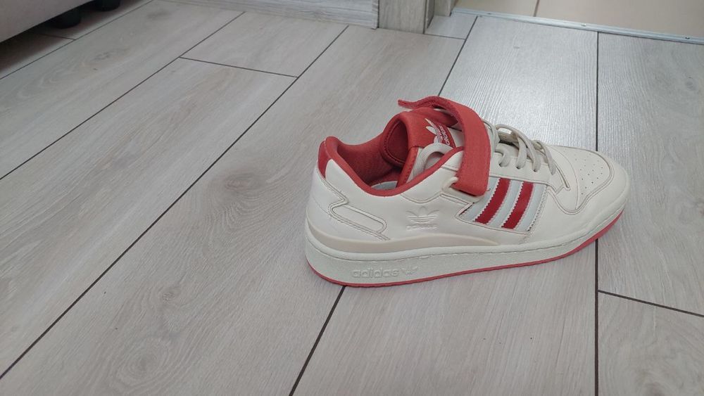 Кросівки Adidas Forum low