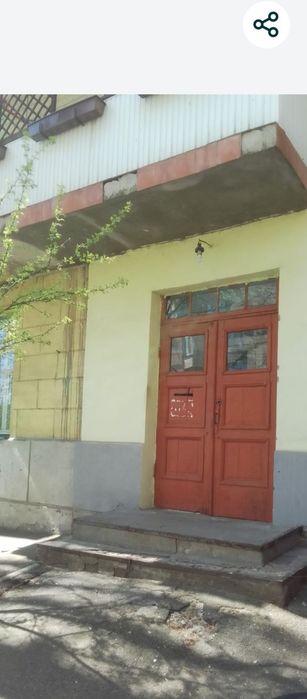 Продам приміщення під офіс,склад,і.т.д.100м.Окремі входи!