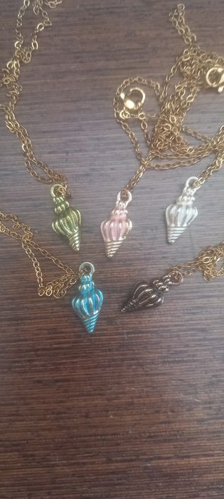 Colar com búzios