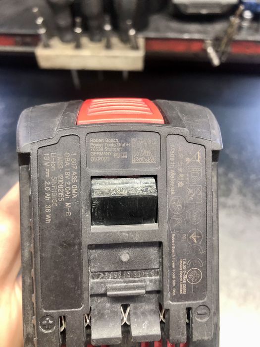 Імпакт Bosch гайковерт
