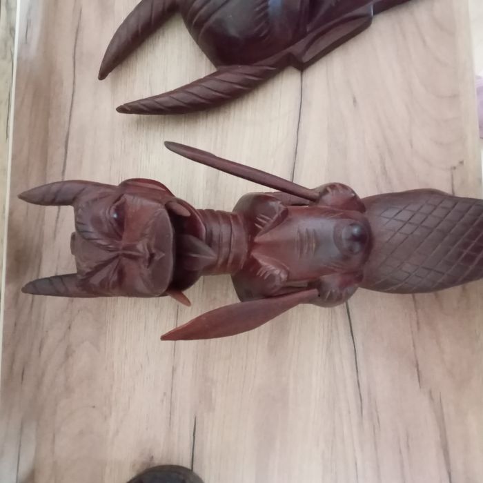 Продам картину на стену, длина 90 сантиметров ,ширина 60 сантиметров .