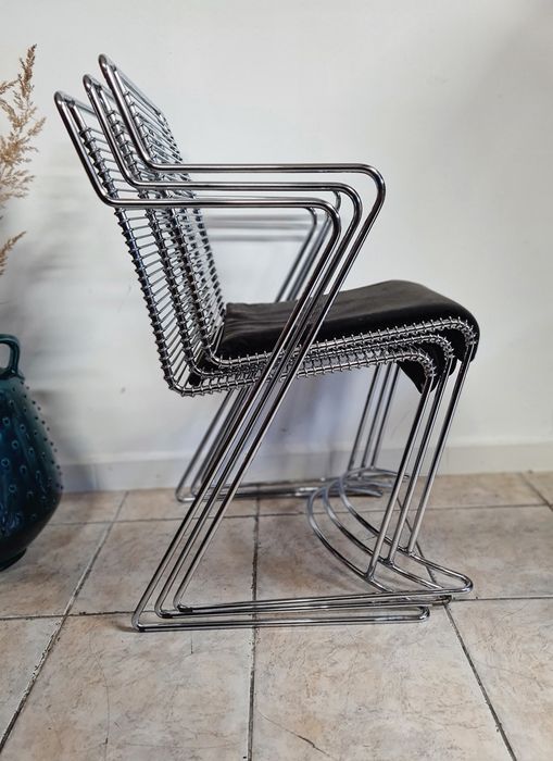 Krzesła stalowe, chromowane  proj. Meyer Metalstuhl  lata 90 Bauhaus