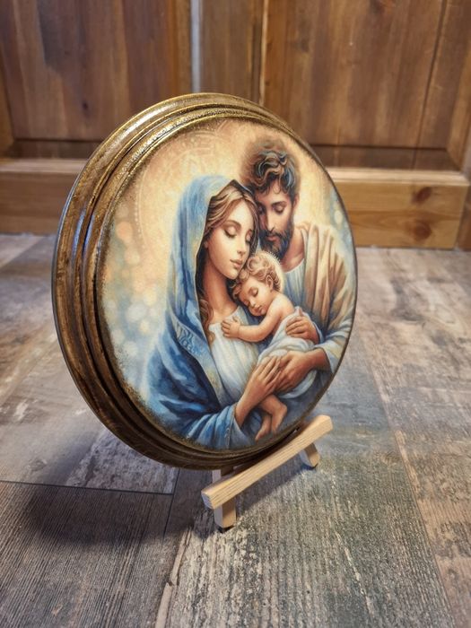 Obrazek na drewnie ręcznie zdobiony Święta Rodzina prezent