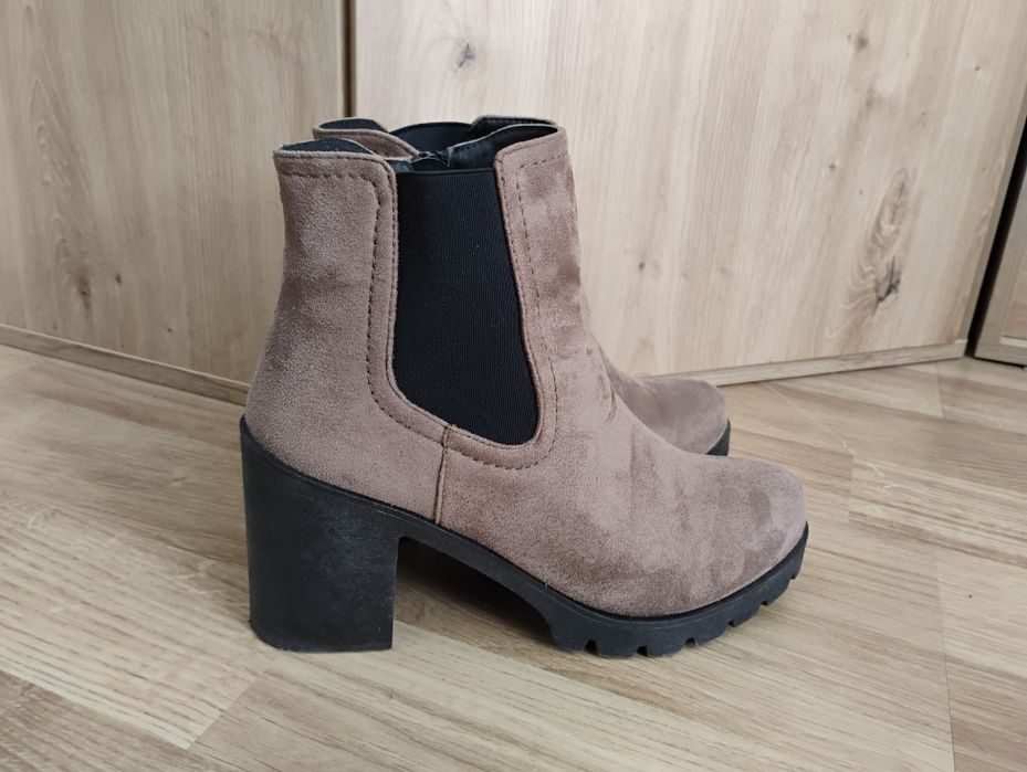 Piękne buty damskie r41