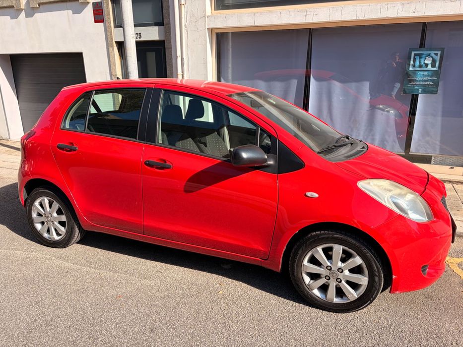 Toyota Yaris 1.3 Gasolina