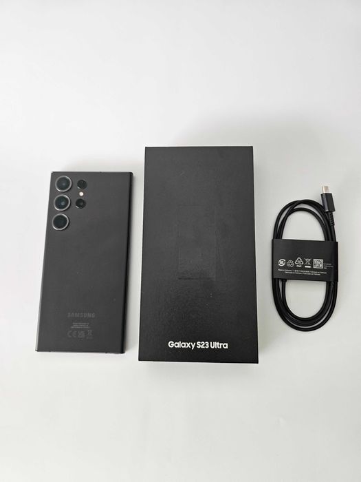 Samsung S23 Ultra 512gb.  Muito bom. Tudo de origem.