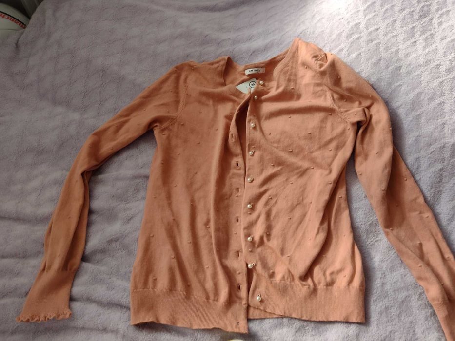Nowy sweter uroczy z perełkami brzoskwiniowy Orsay M