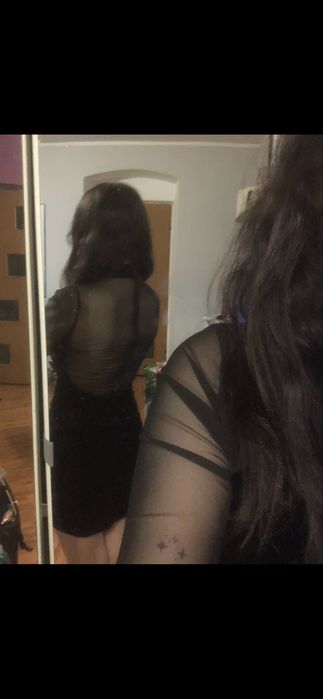 Sukienka mała czarna welurowa