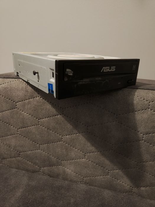 Napęd DVD Asus + złącze SATA wt-wt kątowo-prost pół metra