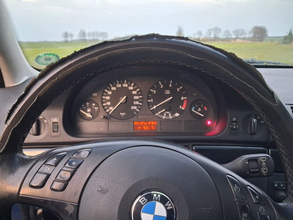 BMW e39 2.2  170KM benzyna