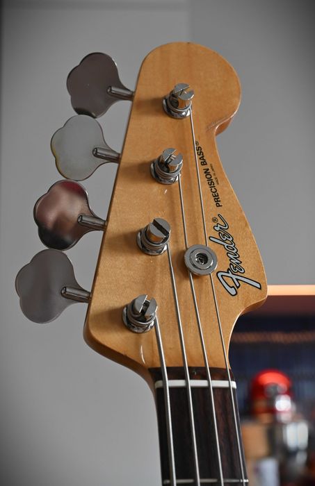 Fender Japan Precision Bass z lat 90, CAR, lekki 3,8 kg, gitara basowa precel