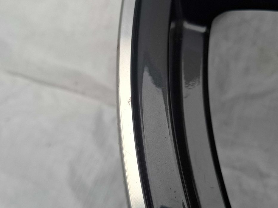 felga aluminiowa audi q7 sq7 q8 sq8 s-line audi sport 22 4m8.601.025.q