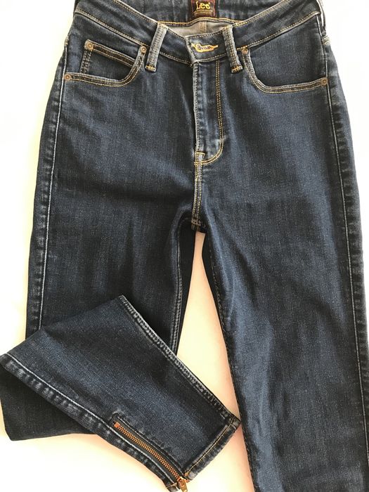 Piękne jeansy Lee 26/30 z zamkami