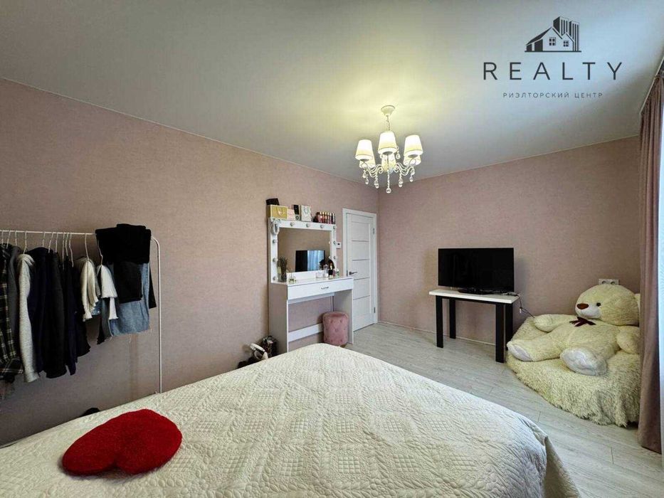 Будинок на Сонячному з сучасним ремонтом (22-350-114)