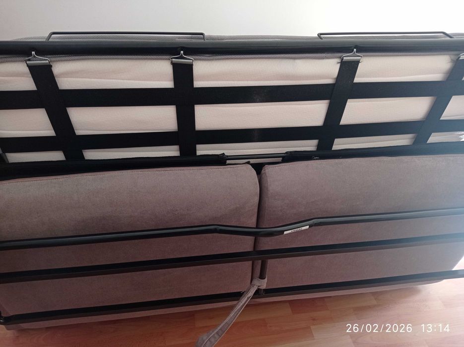 Sofá cama Italiana Ferrara, com 3 lugares, tecido Egypto 8, Semi novo.