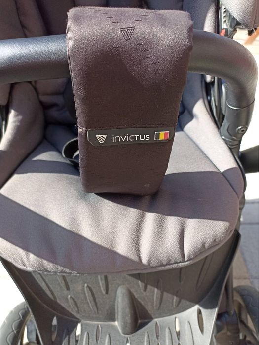 Коляска 2 В 1 INVICTUS V-PLUS в чорно-сірому кольорі