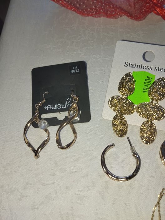Okazja! Nowy Elegancki Zeswt Biżuterii +Gratis.