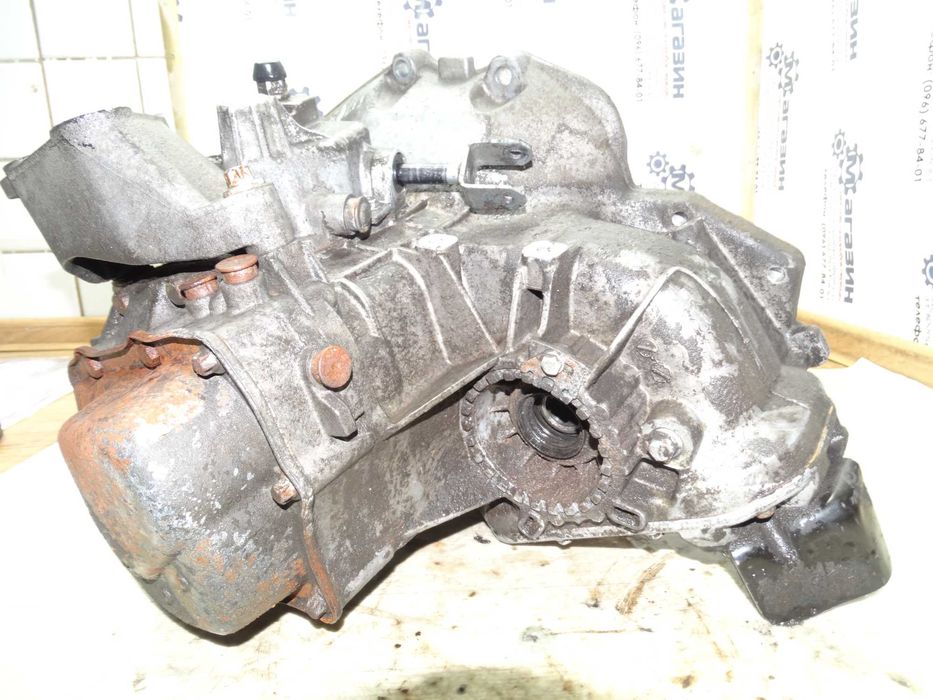 Б/у коробка передач Opel Astra Vectra Zafira 1.6 1.8 бензин F17C374