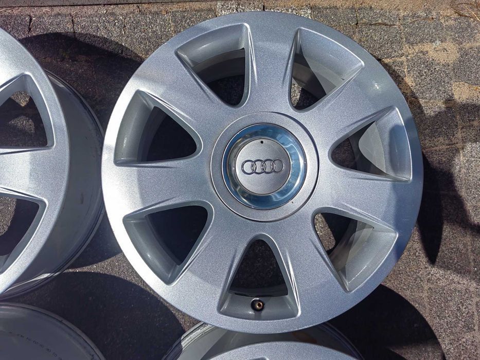 16" Audi A4 B5 B6 B7 8H0 Małysz Z kapslami S-Line VW Sharan Golf Gti Caddy Touran Skoda Octavia Superb Eos OEM ORYGINAŁ Audi NR76
