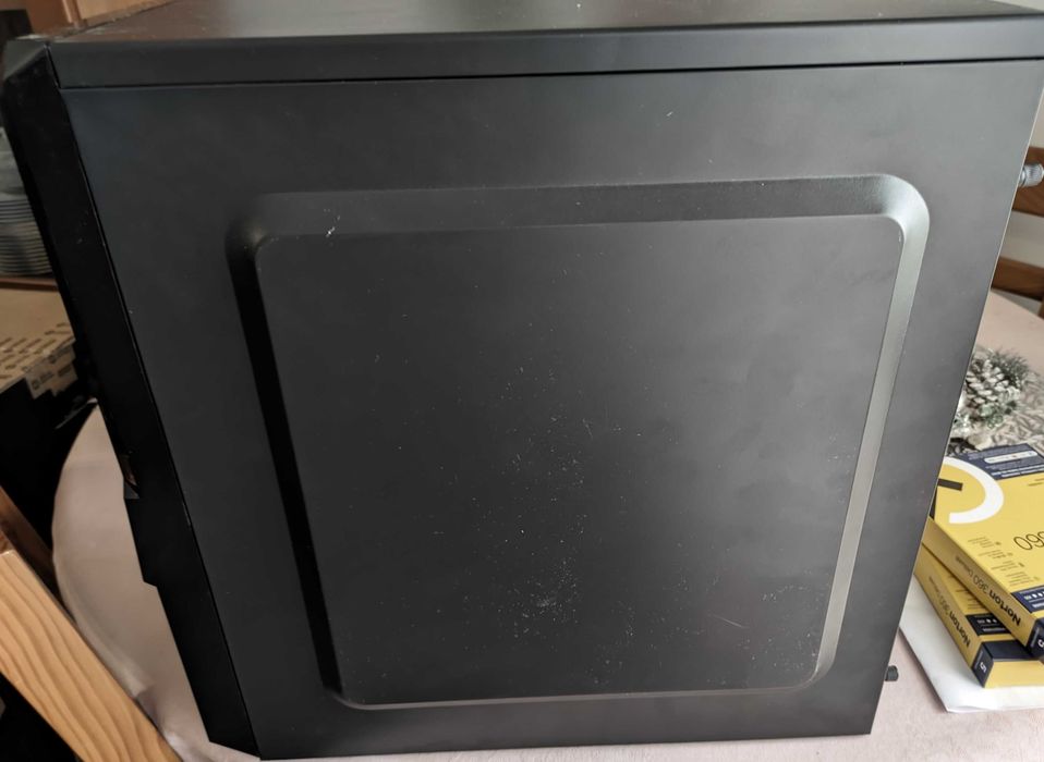 Two NOX cases (one includes a power supply)64750644974338125