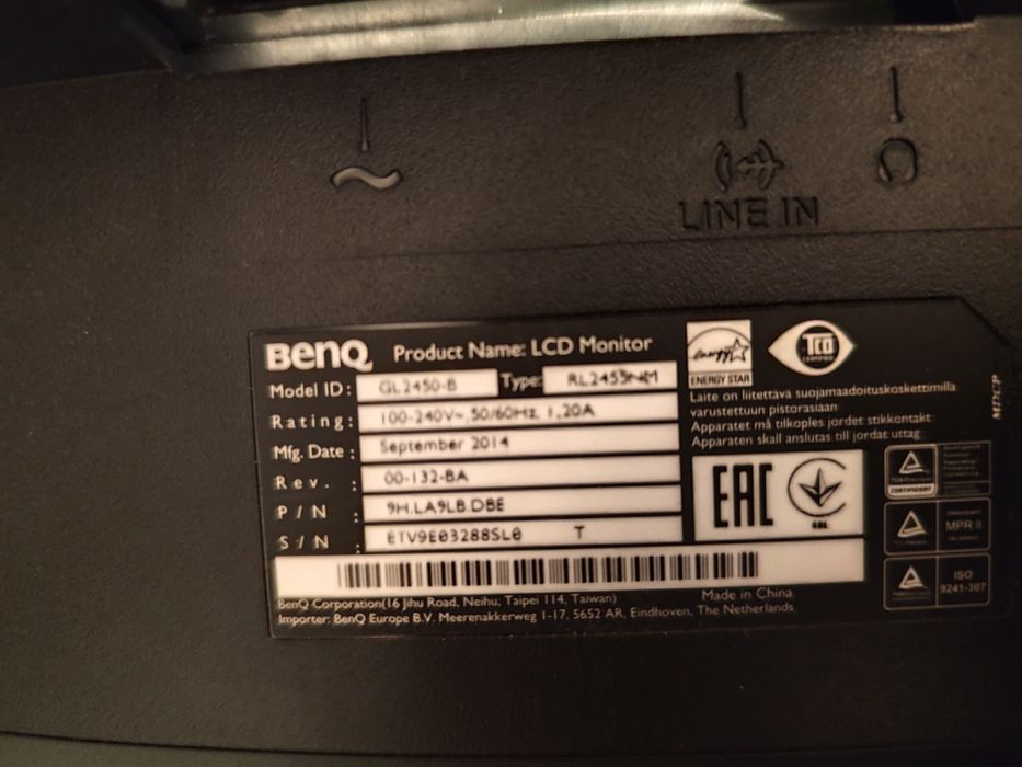 Monitor 22-27cali z Niemiec