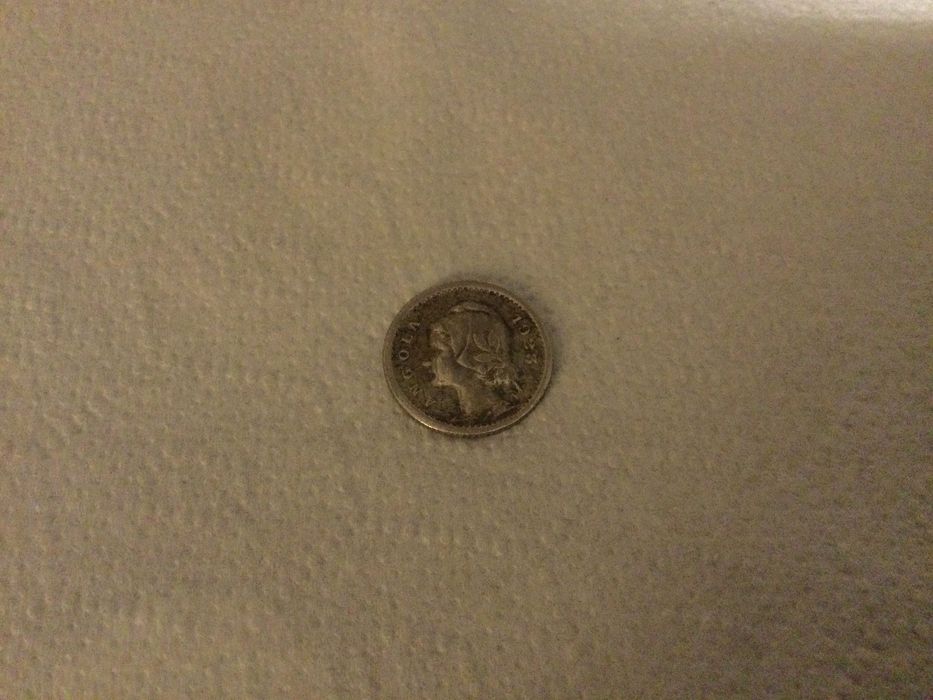 Moedas antigas em bom estado