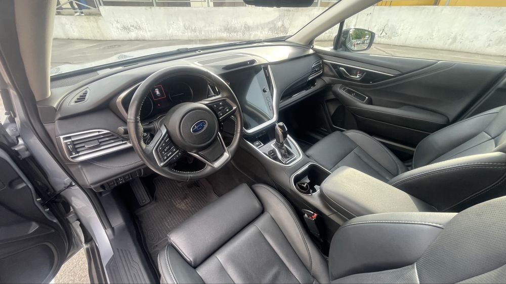Subaru outback 2023 року