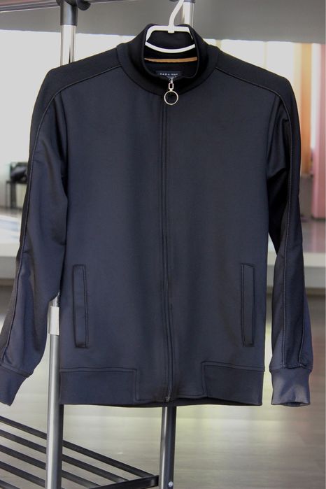 Бомбер Zara  гарної якості