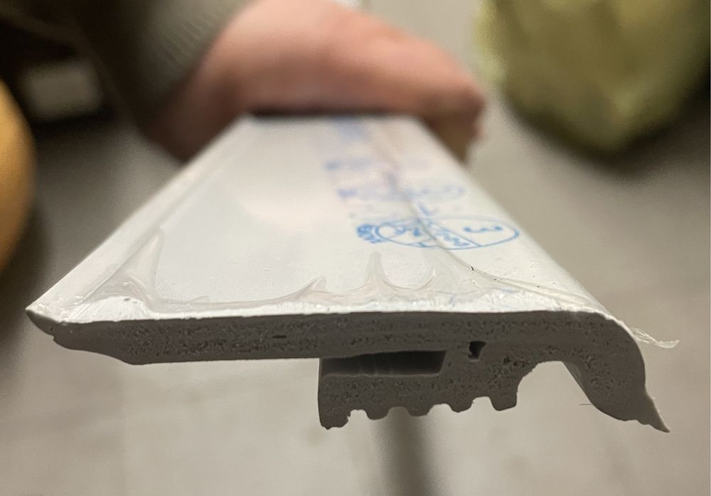 Listwa przypodłogowa Vigo Arbiton szary