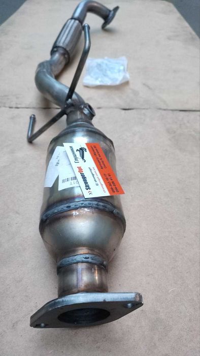 Труба приемная Мицубиши Лансер 9 1.6 Mitsubishi Lancer 9 1.6