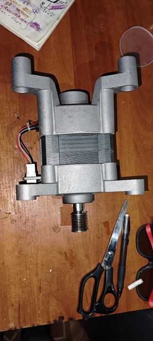 Продам двигатель стиральной машины C.E.SET CIM 2AD4  hotpoint aristo